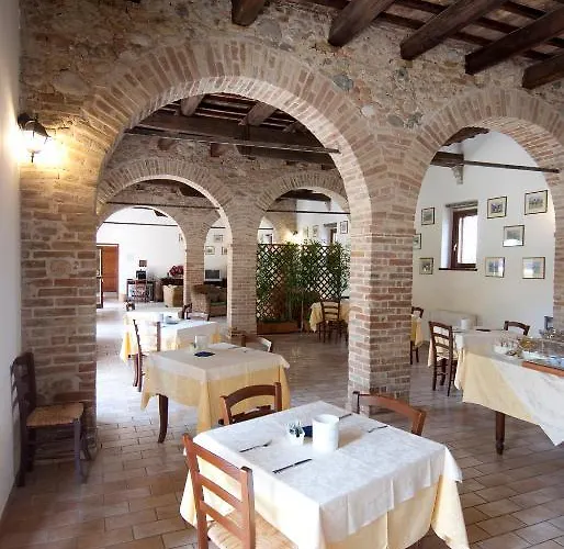 Agriturismo Irelli Фермерский дом