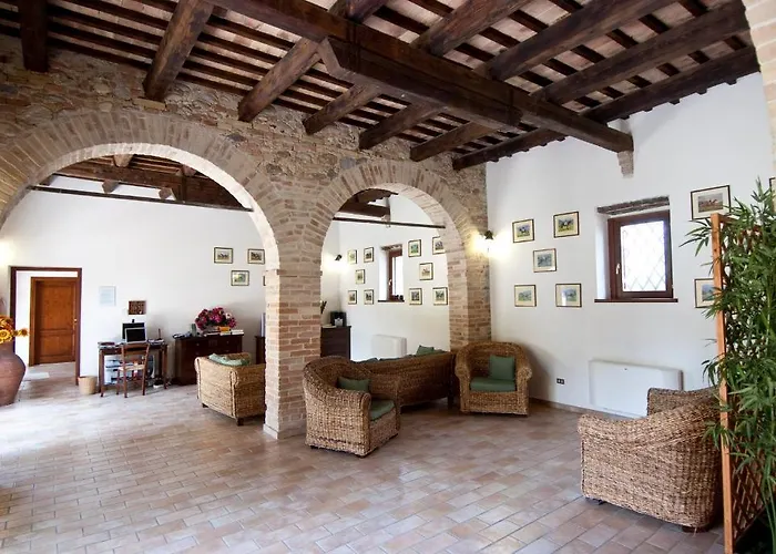 Agriturismo Irelli Фермерский дом *